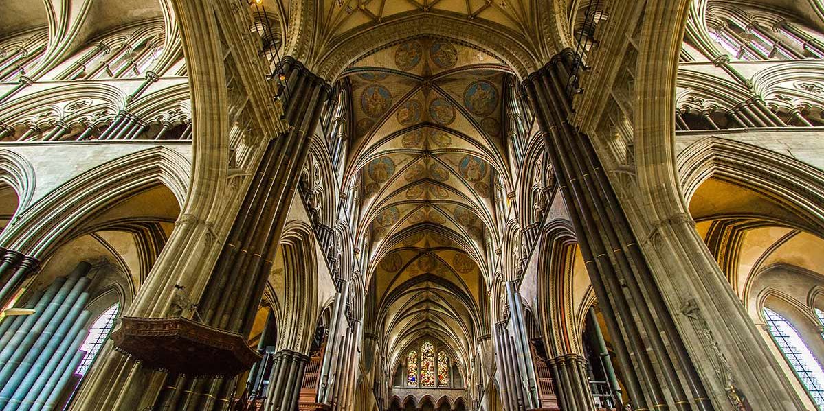Gotisches Gewölbe in der Kathedrale von Salisbury