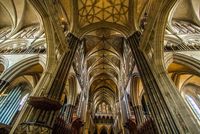 Gotisches Gewölbe in der Kathedrale von Salisbury